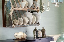 Antique plate holder for the shabby chic interior [Design: Jules Duffy Designs]