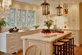 Gorgeous kitchen makes smart use of the corner space [Design: Alicia Shearer Interior Design]