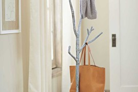 Recycled metal branch coat tree