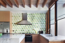 Tiled backsplash in the kitchen brings 3D Pattern to the interior
