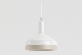 Wood and porcelain pendant lamp