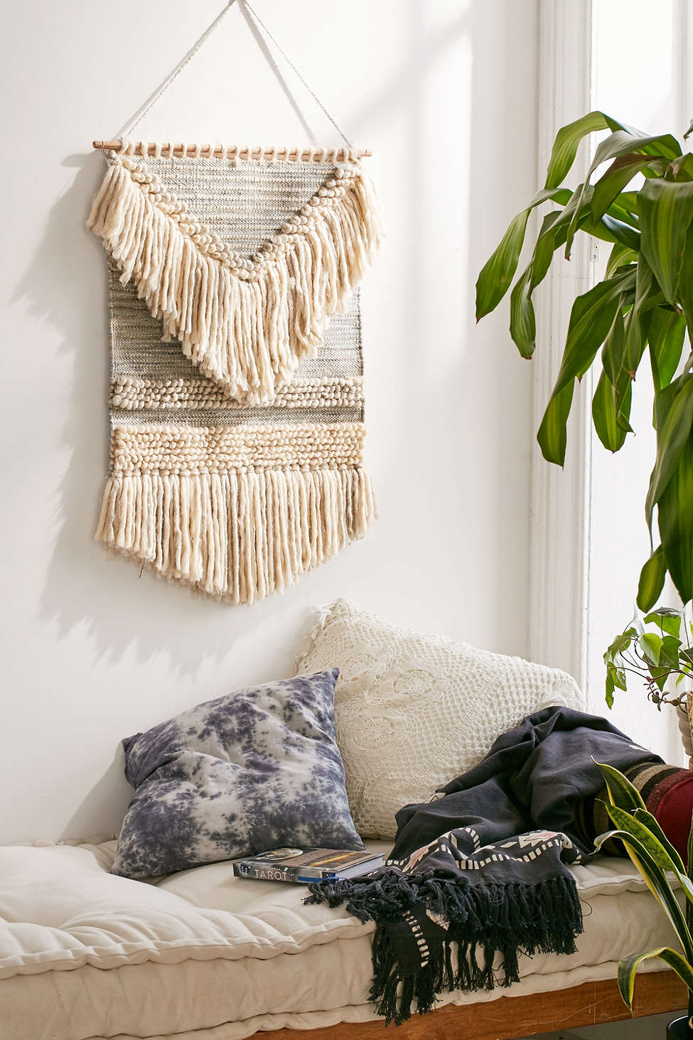 Wall Hangings with Modern Style