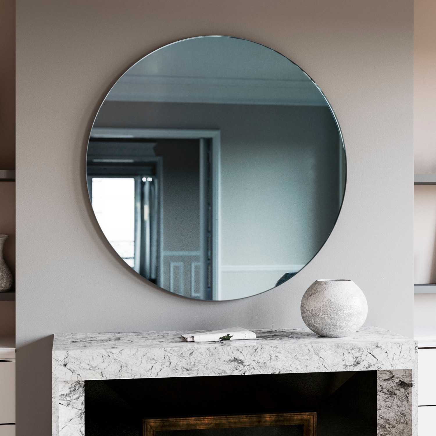 A Trendy Reflection Tinted Mirror Style