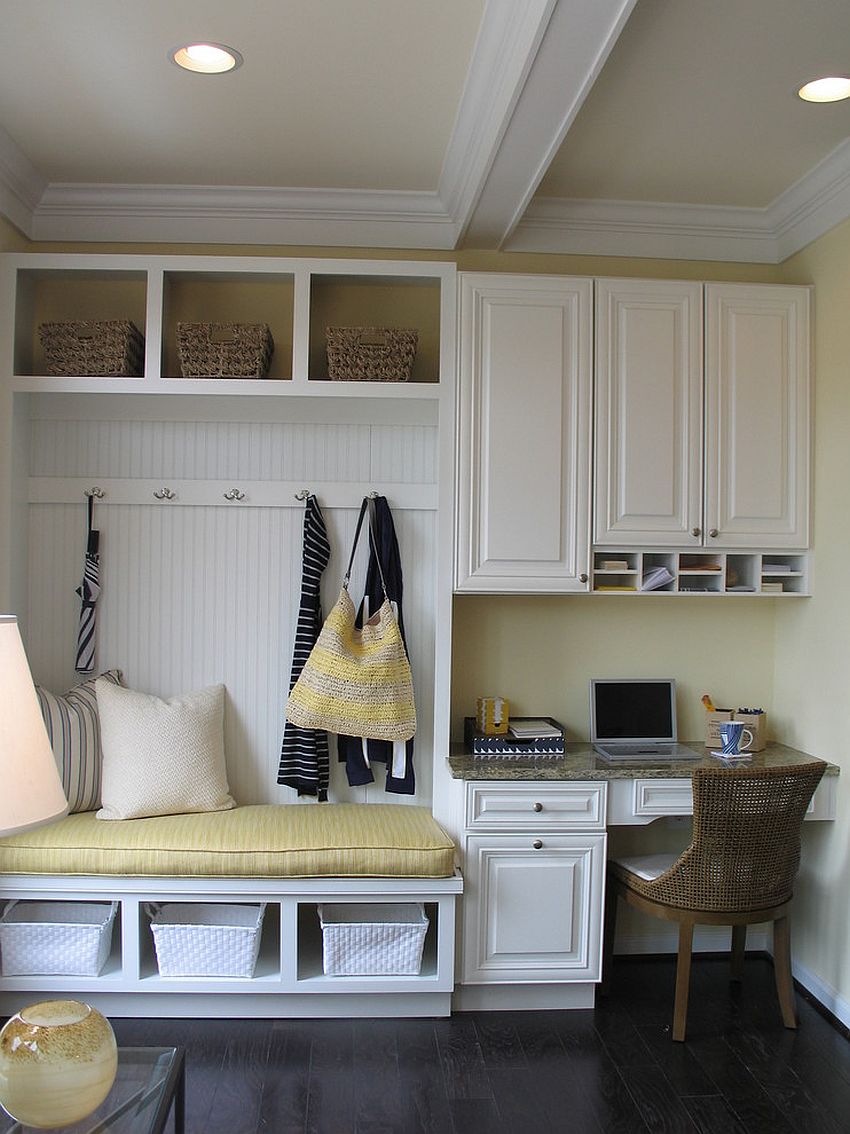 Creatice Mud Room Office Combo for Small Space