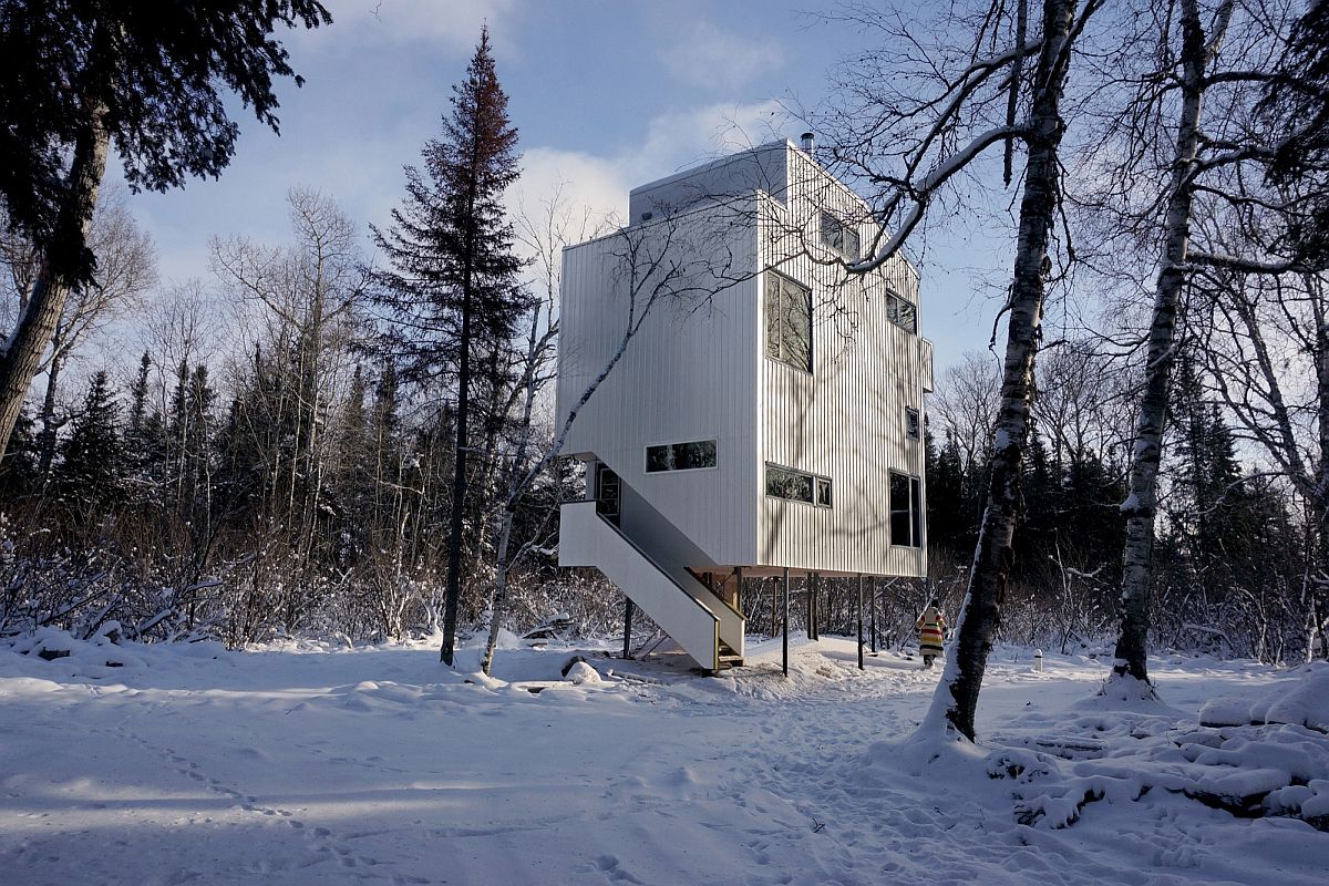 Pole House: an Idyllic Winter Escape That Stands on Recycled Gas Pipes
