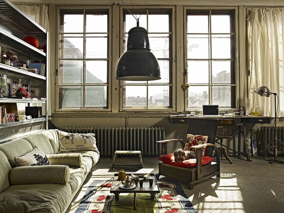 Vintage Industrial Masterpiece: Old Painter?s Studio Turned into Tiny Loft in Budapest