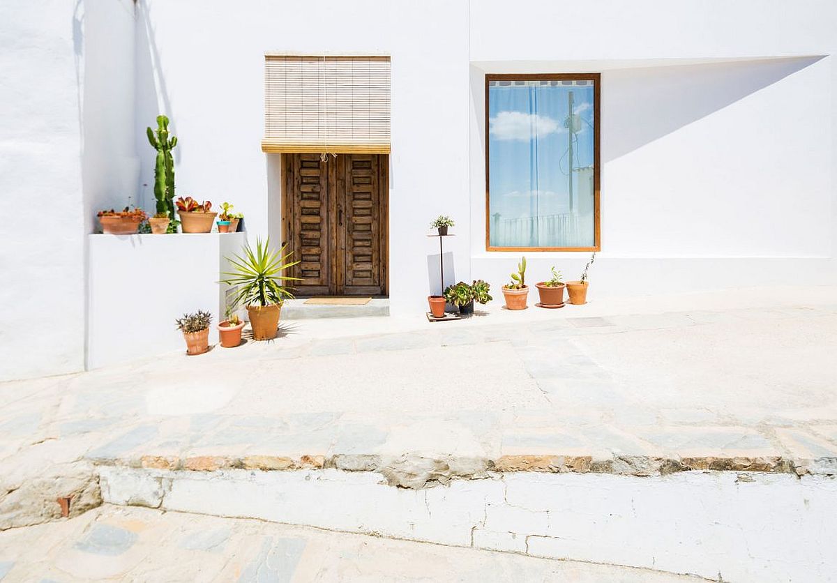 Art, Romance and Incredible Views of Gibraltar: Exclusive Home in Gaucín