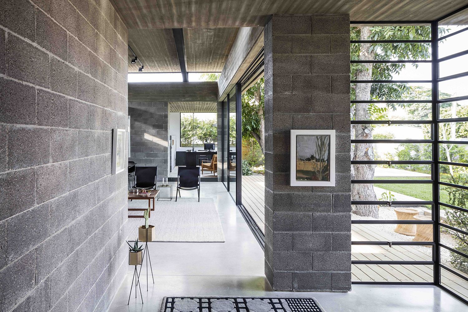 Concrete, Blockwork and a Love for the Landscape Shape Bare House