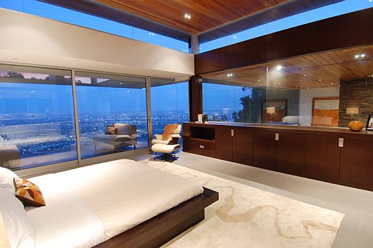 luxurious-property-with-stunning-views-in-la-6