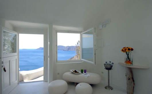 Mystique Hotel in Santorini