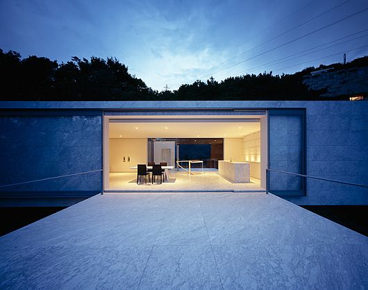 Minimalist Contemporary Plus House in Japan  by Mount Fuji 