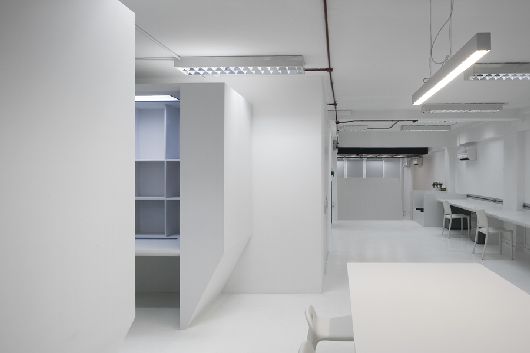 Flexible working space remodeled by Studio SKLIM 2