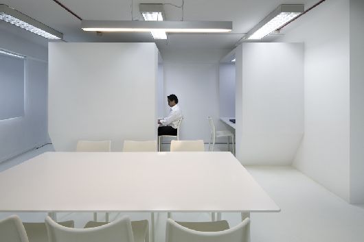 Flexible working space remodeled by Studio SKLIM 6