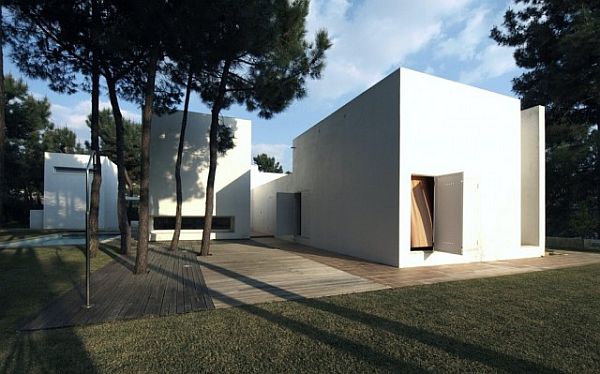 House in Troia by Jorge Mealha Arquitecto 1