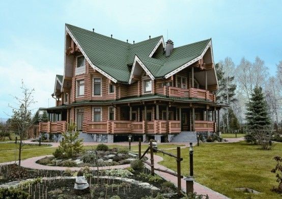 Siberian House: Noble Fairytale Home in Russia