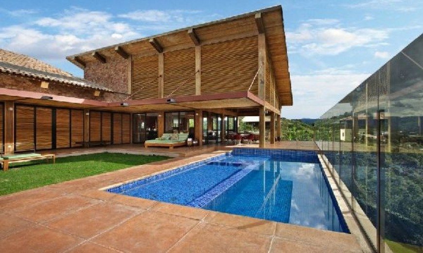 Weekend Getaway Mountain House in Brazil 1