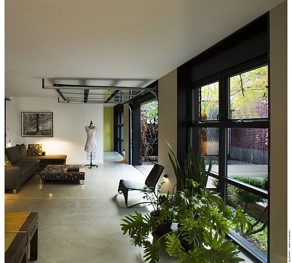 Contemporary Home (U-House) 13