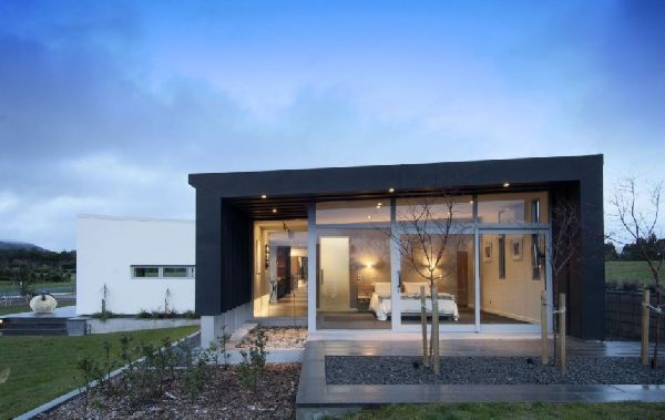 Dixon House by Stapleton Elliott 10