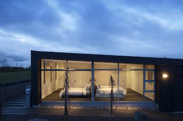 Dixon House by Stapleton Elliott 11