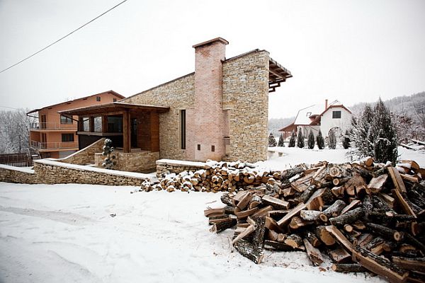 Stone House in Romania, Tektum 8