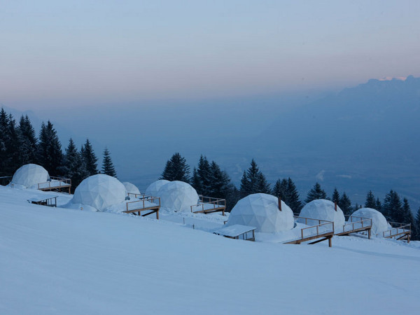 WhitePod-Alpine-Swiss-ski-resort-3