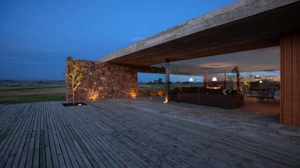 Punta-House-by-Marcio-Kogan-8