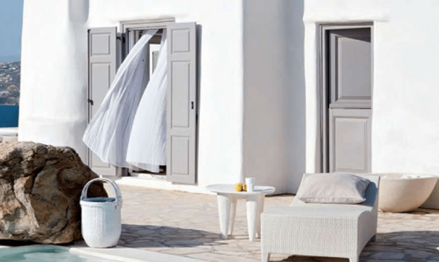 Mykonos dream house in pure white: Kanalia Hill House