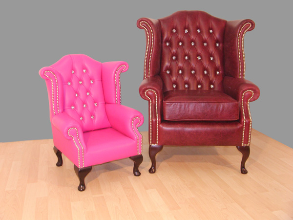 Scroll-Chairs-Child-and-Adult-size-4
