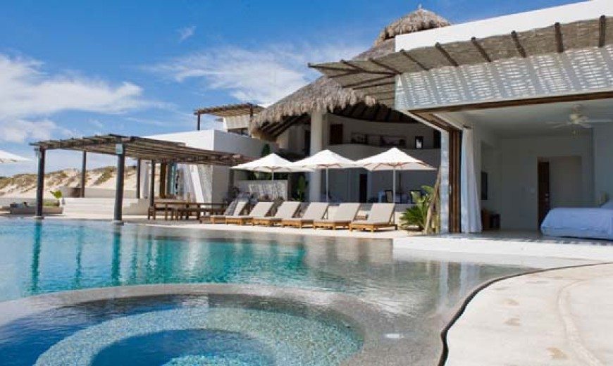 Villa Grey Cape - Mexican retreat perched on a sand dune