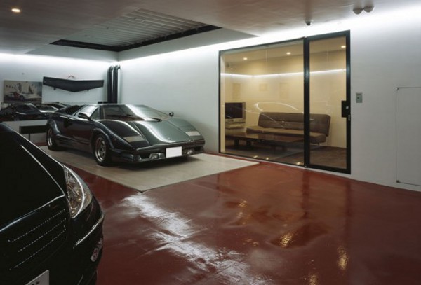 Car-parked-inside-home-4