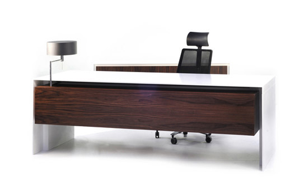 Massive-Executive-Desk-4