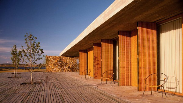 Punta House by Marcio Kogan 10