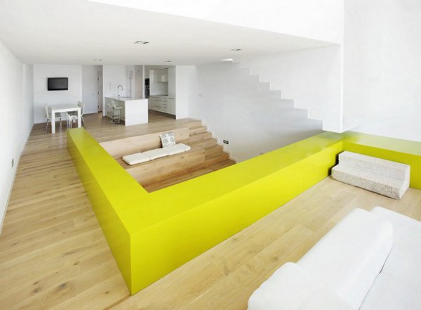 Spacious-Step-House-Design-in-Narrow-Plot-Land-1