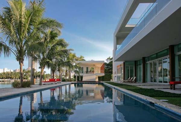 waterfront-home in-Miami-Beach (7)