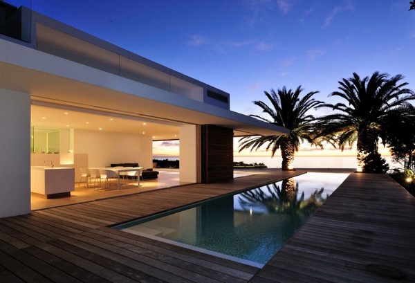 Impressive-Modern-Home-in-South-Africa-by-Luis-Mira-Architects-4