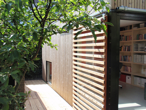 Office and Guest House in a Modern Garden Pavilion 6