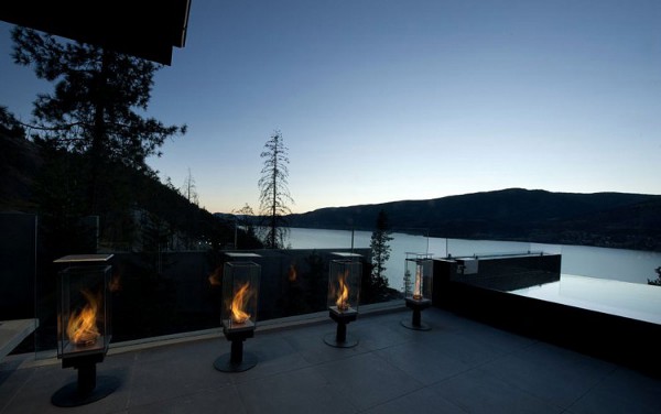 Custom Private Home in British Columbia by David Tyrell Architecture 10