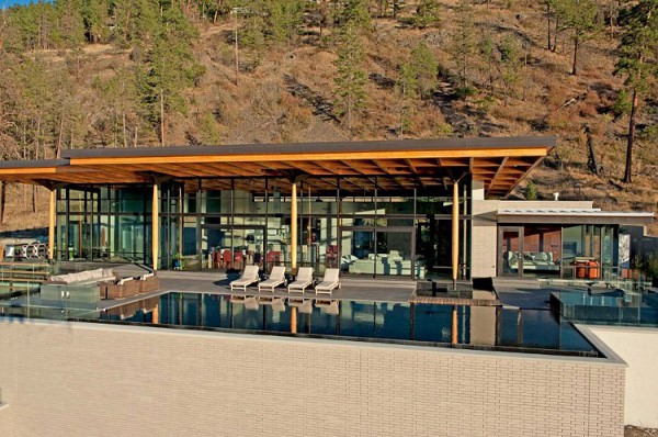 Custom Private Home in British Columbia by David Tyrell Architecture 4