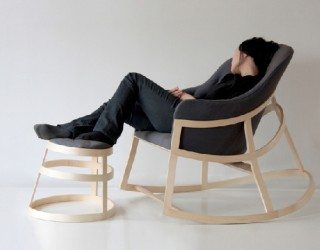 Comfortable and well-desingned Dancing Chair