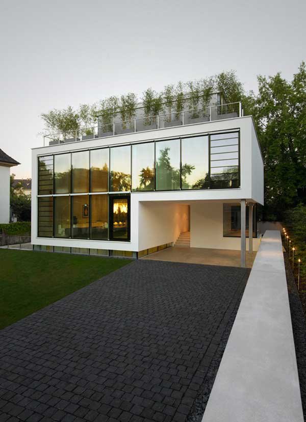 Four-Story-High-House-R-by-Architect-Roger-Christ-7