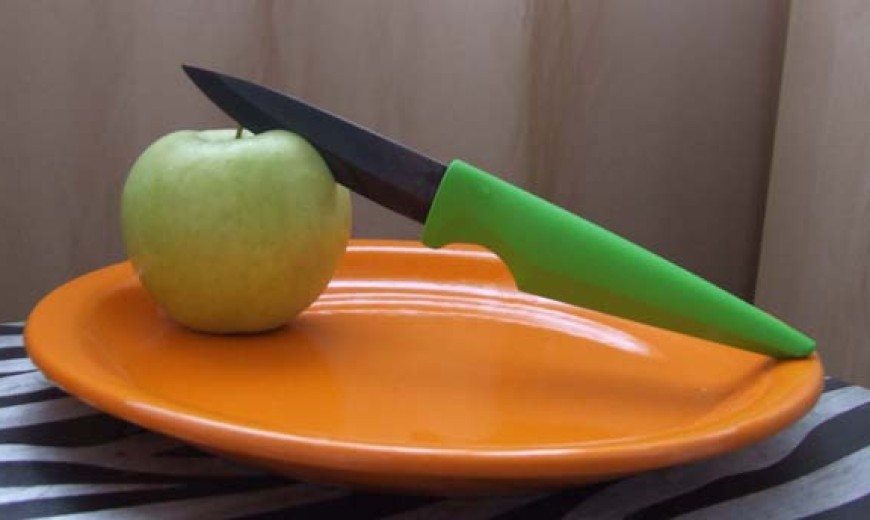 Vivid and powerful: the Ceramic Lime Chef's Knife and Utility Knife