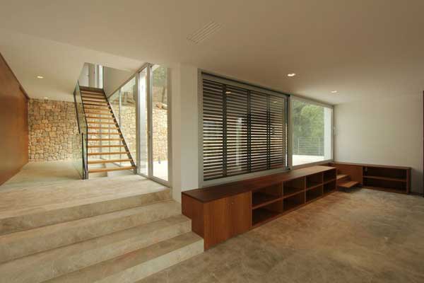 Mallorcan Residence Among Robust Pines and Holm Oaks 8