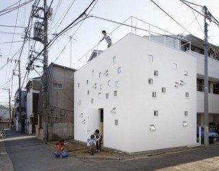 Tokyo’s Room Room House is a Perfect Urban Home