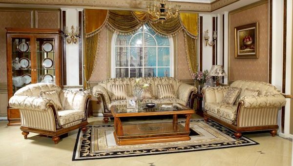 Traditional Living Room Furniture 2