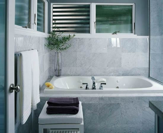 gray white bathroom