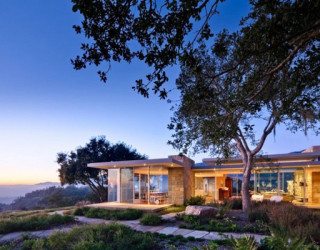 Carpinteria Foothills Residence in California Reveals Spectacular Landscape and Vision