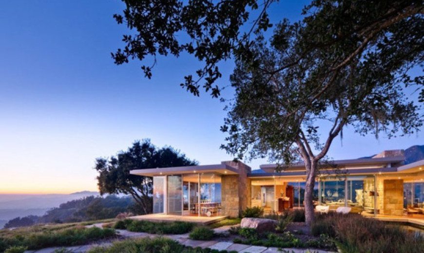 Carpinteria Foothills Residence in California Reveals Spectacular Landscape and Vision