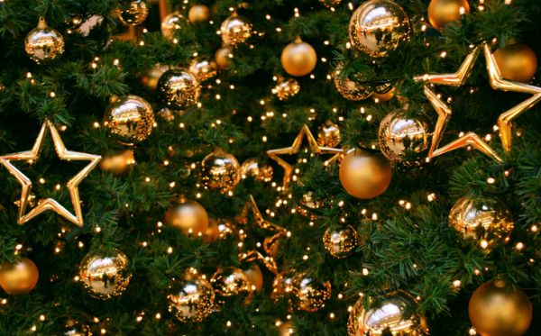 Gold Christmas tree ornaments