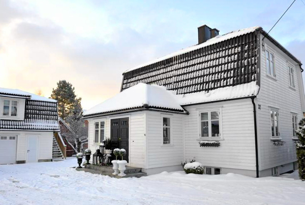 Norway-Home-decorated-for-Christmas-21