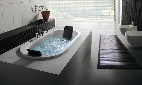 clean bathtub